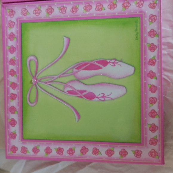 Picture - Picture 1 of 4